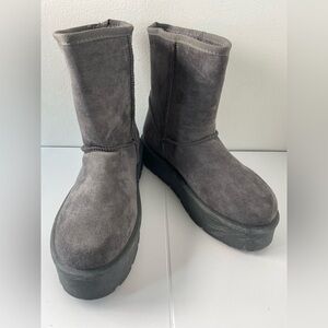 Macys Extreme Gray Suede Style Platform Women's Boots